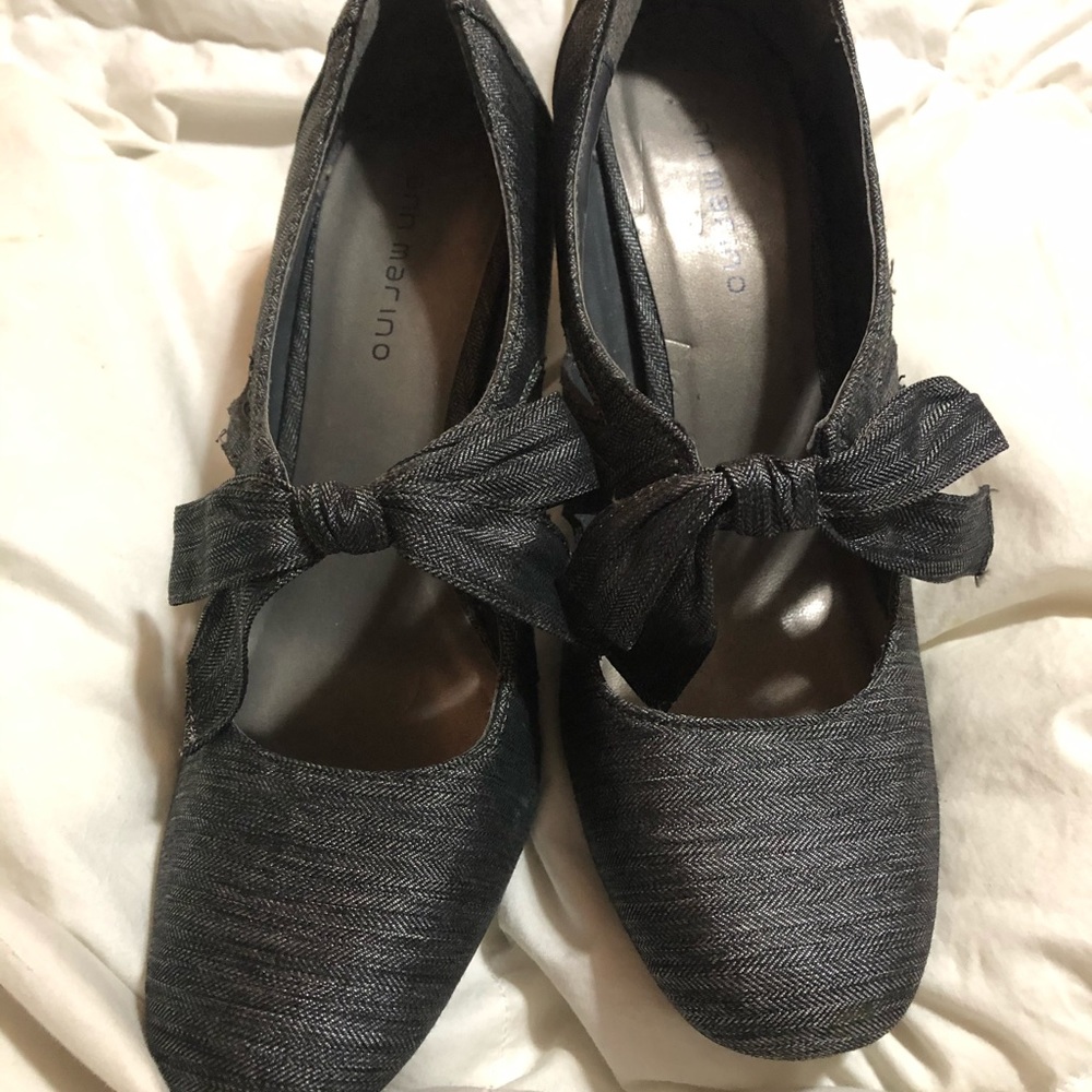 Ann Marino Bow tie heels!